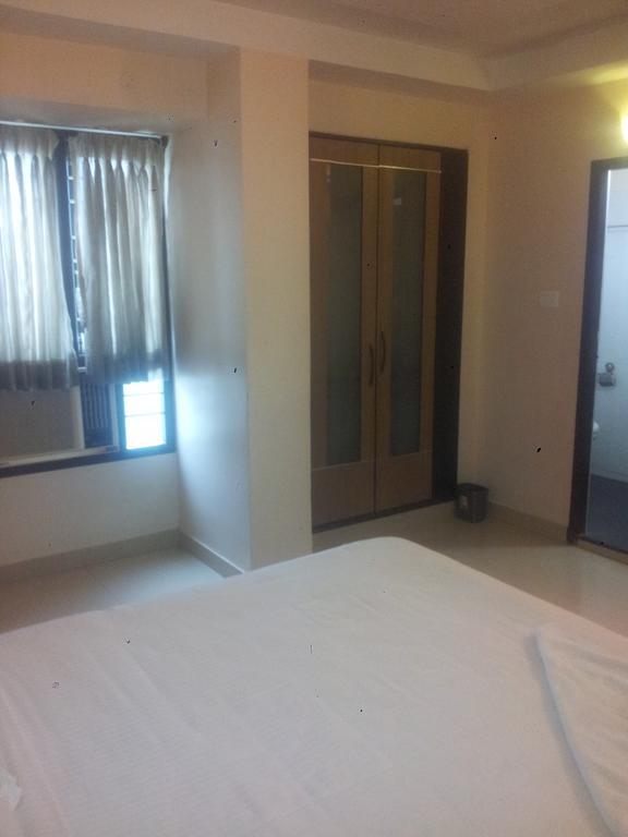 Hotel Srm Grands Ченай Стая снимка