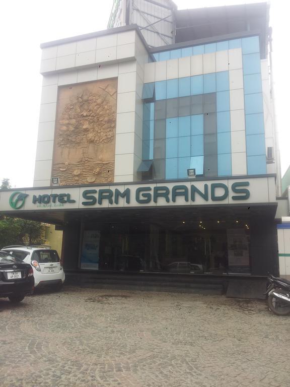 Hotel Srm Grands Ченай Екстериор снимка